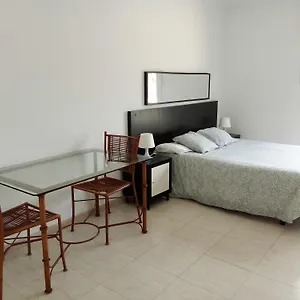 https://fantastico-estudio-en-urbanizacion-vela-de-mar.1costadelsol.com